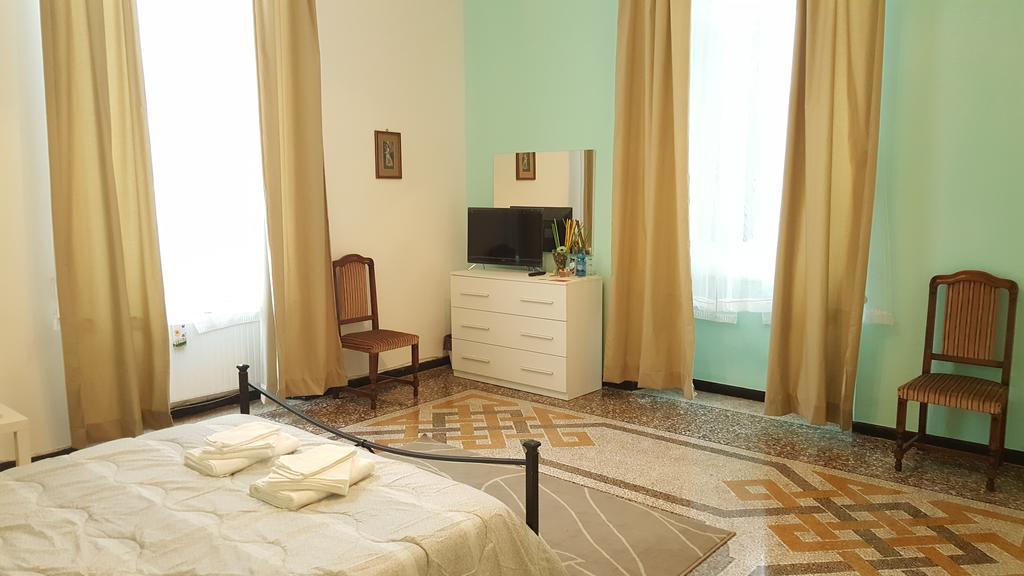 Royal Suite Genoa Exterior photo